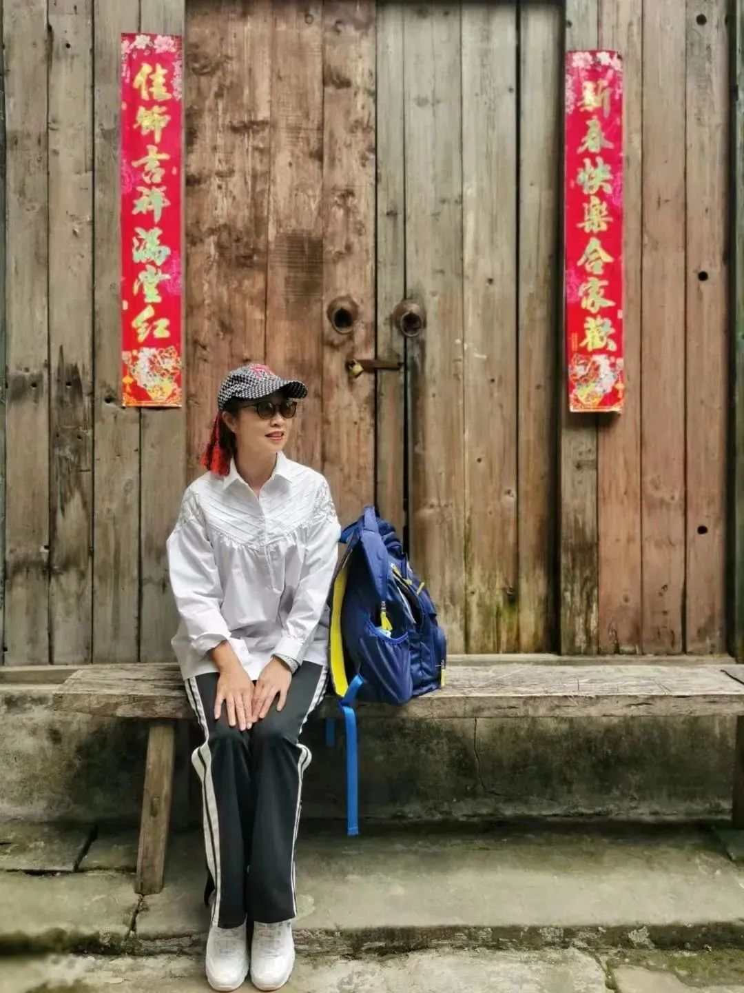 旅行中的鄧凌紅
